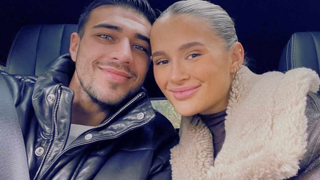 Molly-Mae Hague Smiles With Fans After Split From Tommy Fury Molly-Mae Hague