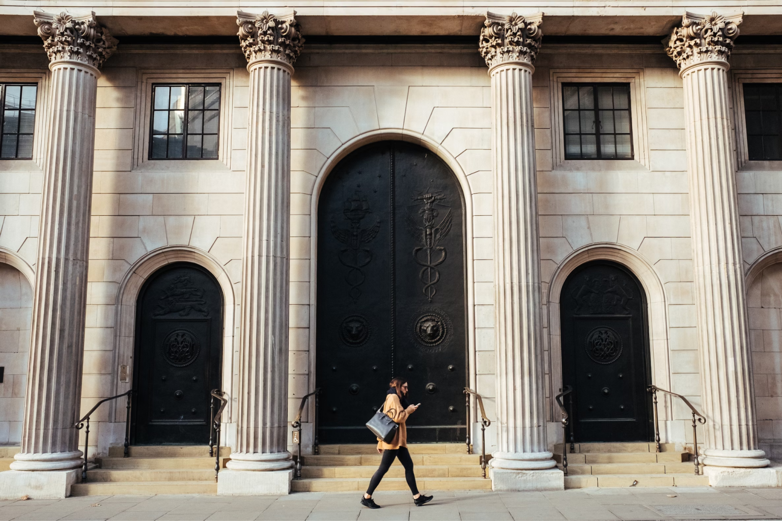 Why Did the Bank of England Choose to Hold Interest Rates Steady?