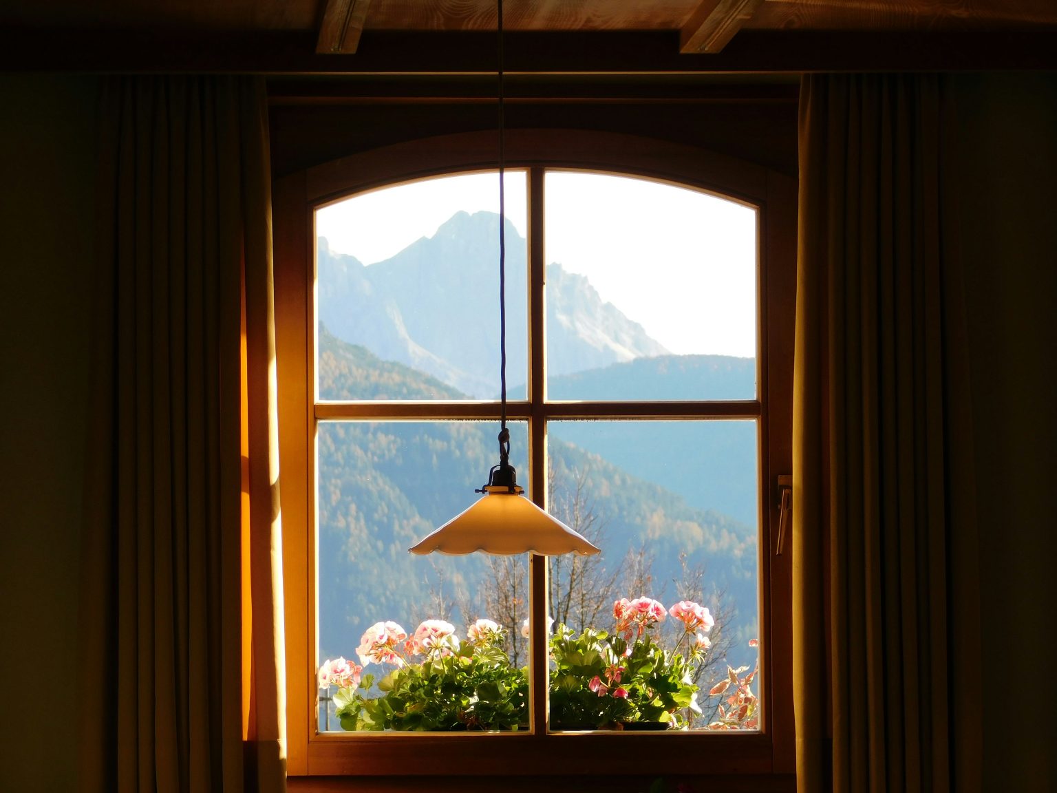 Benefits of Choosing Premium Paint for Window Makeovers