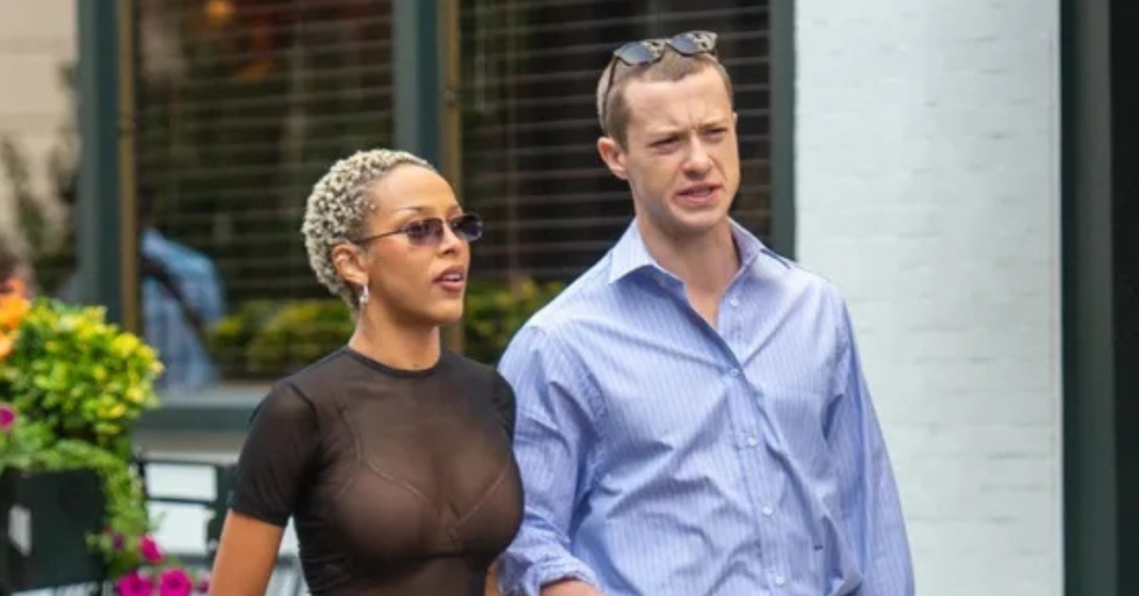 Doja Cat and Joseph Quinn Break Up: When Digital Love Stories Meet Offline Reality Doja Cat And Joseph Quinn Break Up