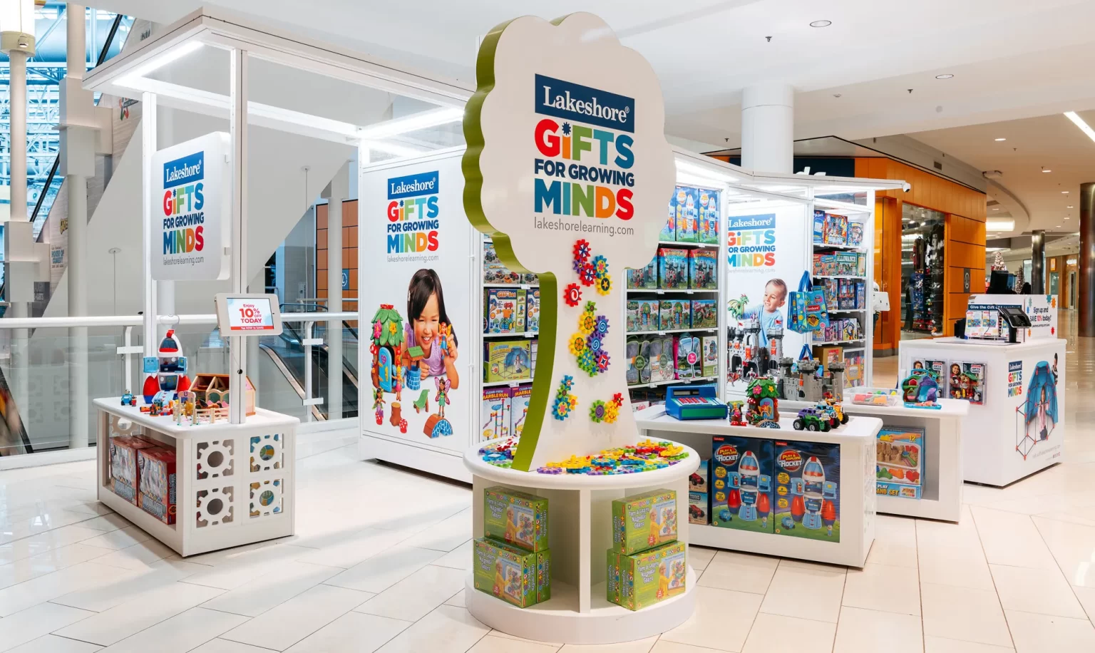 What Brand Pop-Up Stores Reveal About Retail Strategy Today