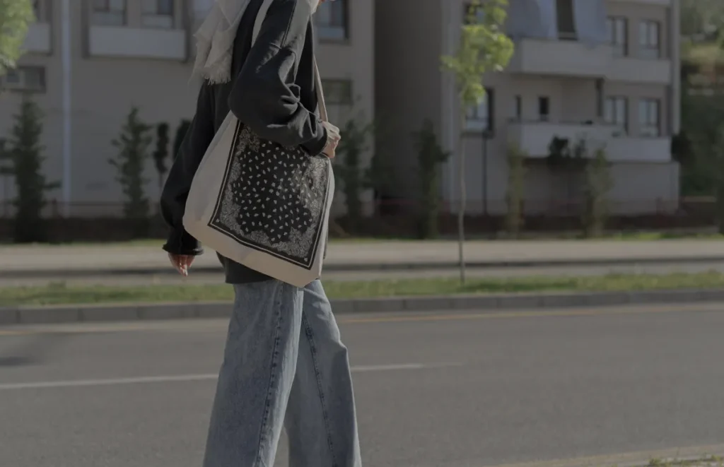 Uniqlo-seersucker-tote-bag Uniqlo seersucker tote bag