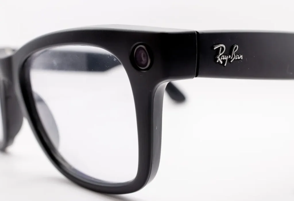Meta-glasses-covert-filming Meta glasses covert filming